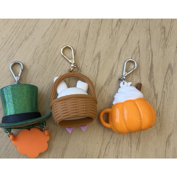 Lot of 3 Bath & Body Works BBW Hand Sanitizer Holders, Bunny Leprechaun Pumpkin - Picture 6 of 10